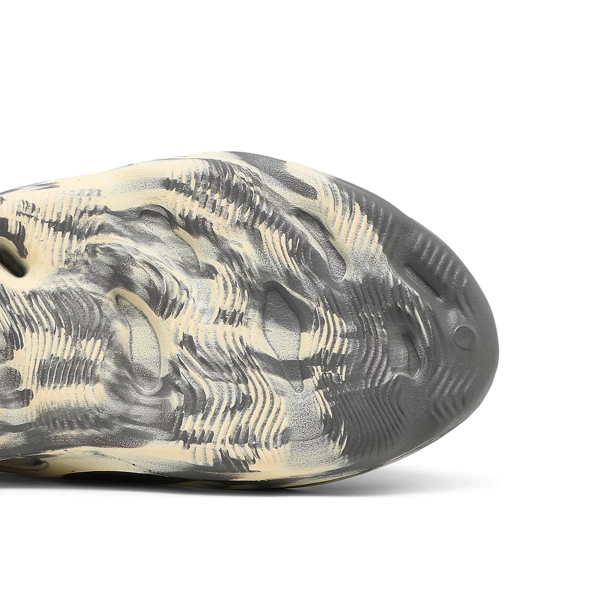 Adidas Yeezy Foam RNNR MXT 'Moon Gray' (2021) - Image 9
