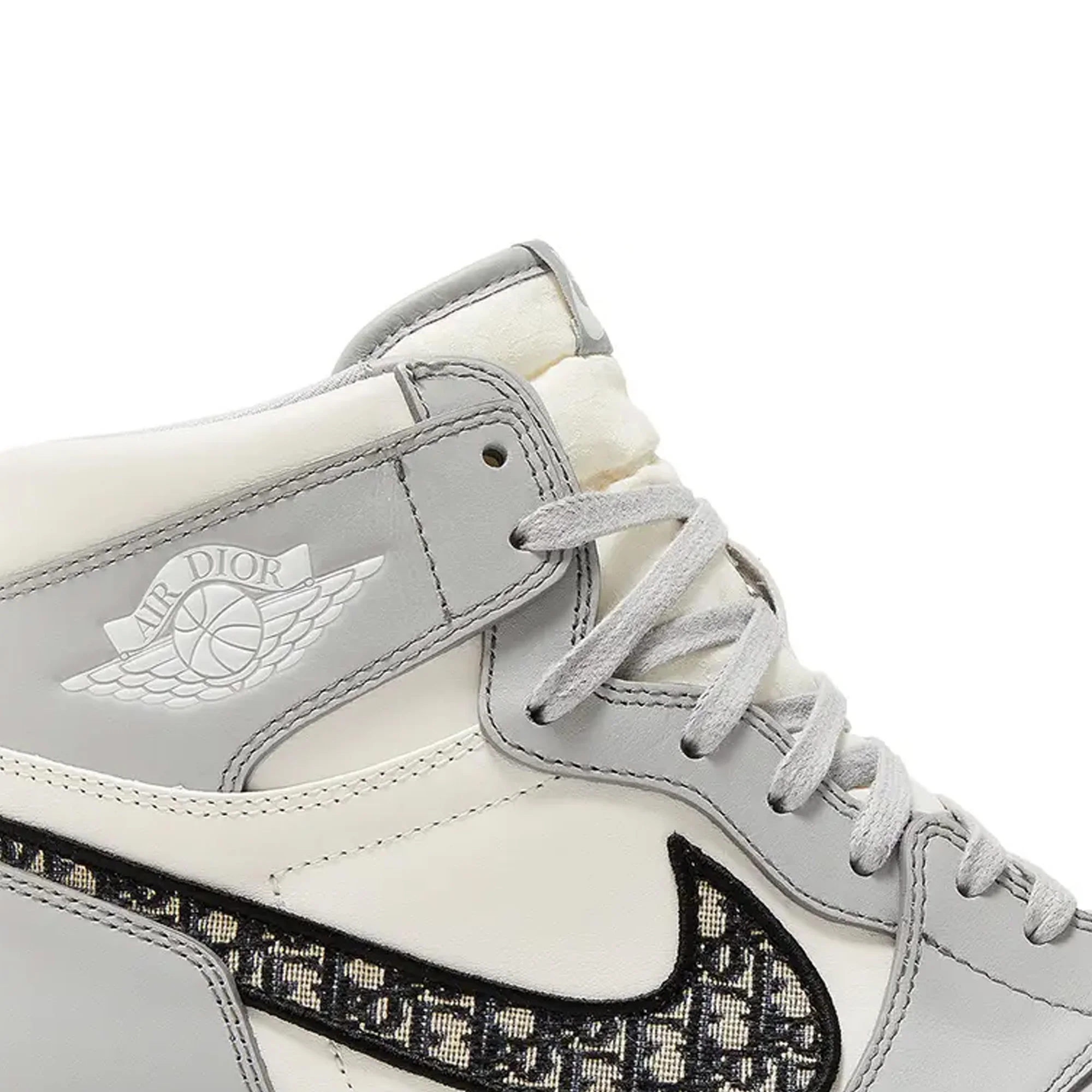 Nike Air Jordan 1 Retro High x DIOR 'Wolf Grey' (2020) - Image 6