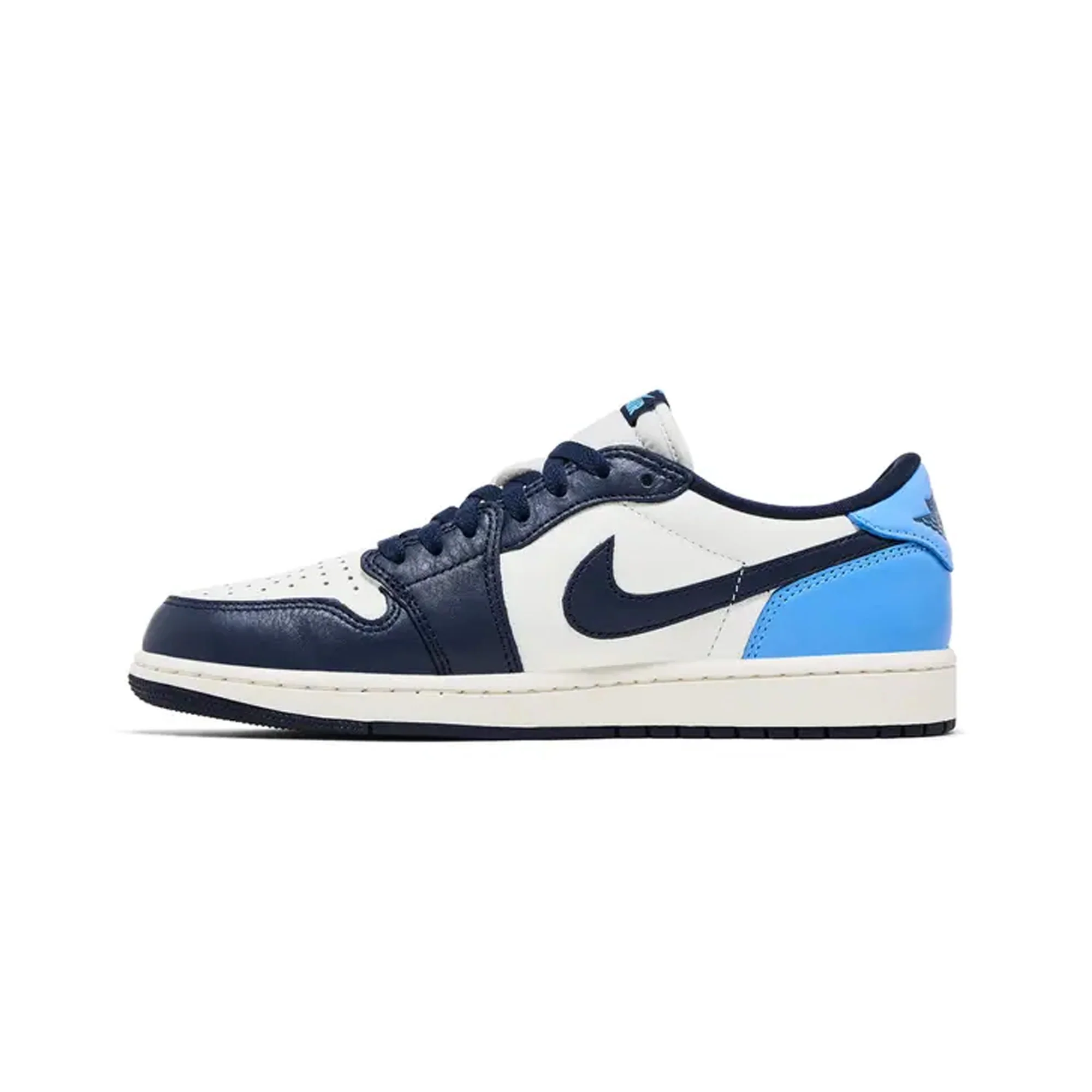 Air Jordan 1 Low OG 'Obsidian UNC' (2025) - Image 3