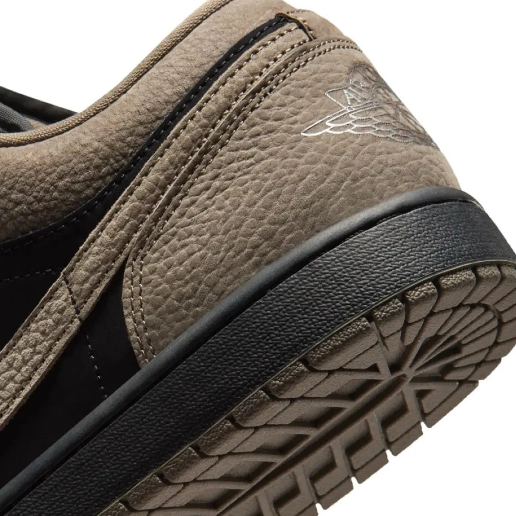 Air Jordan 1 Low SE 'Olive Grey' (2026) - Image 7