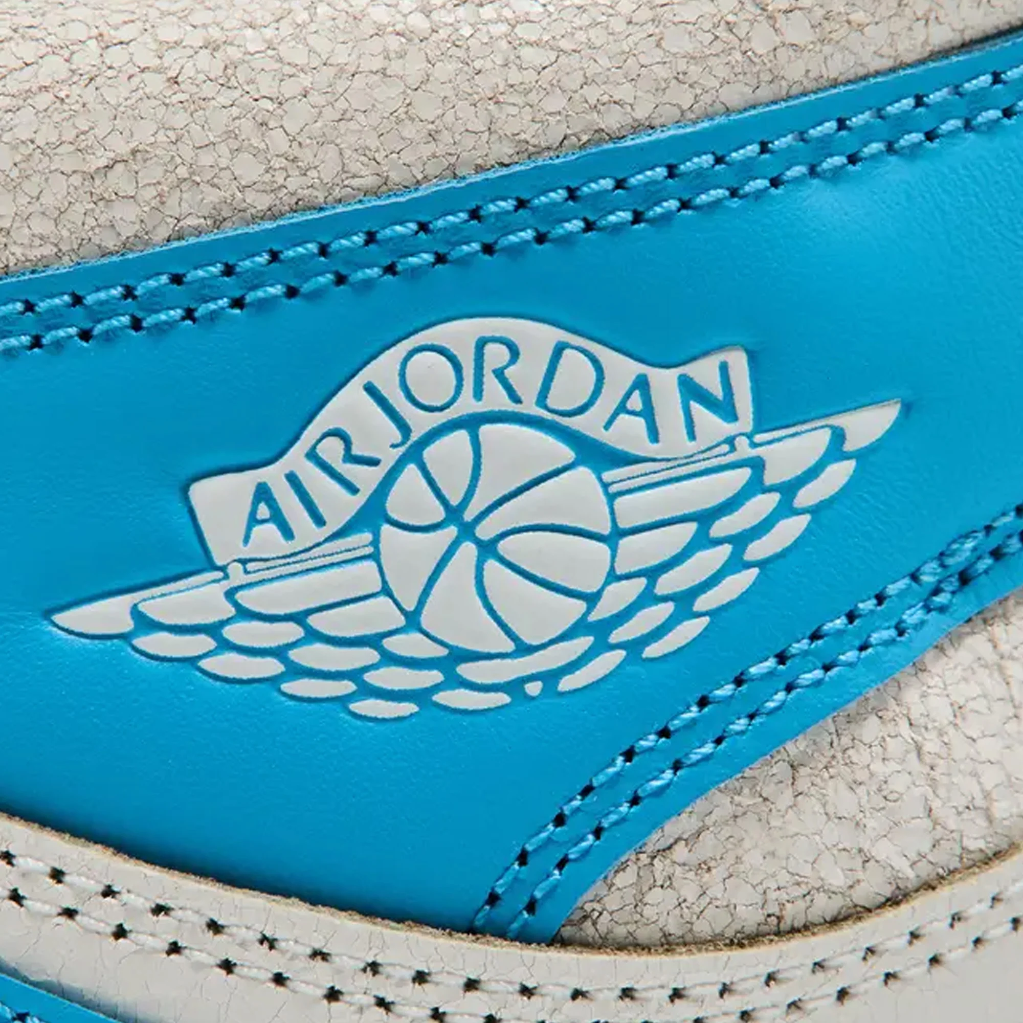Air Jordan 1 Retro High OG 'UNC Reimagined' (2025) - Image 9