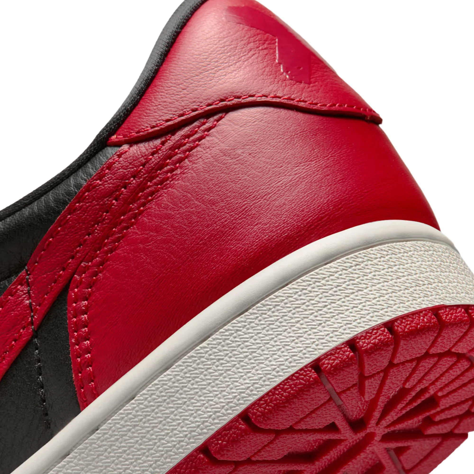 Air Jordan 1 Retro Low OG 'Banned' (2026) - Image 8