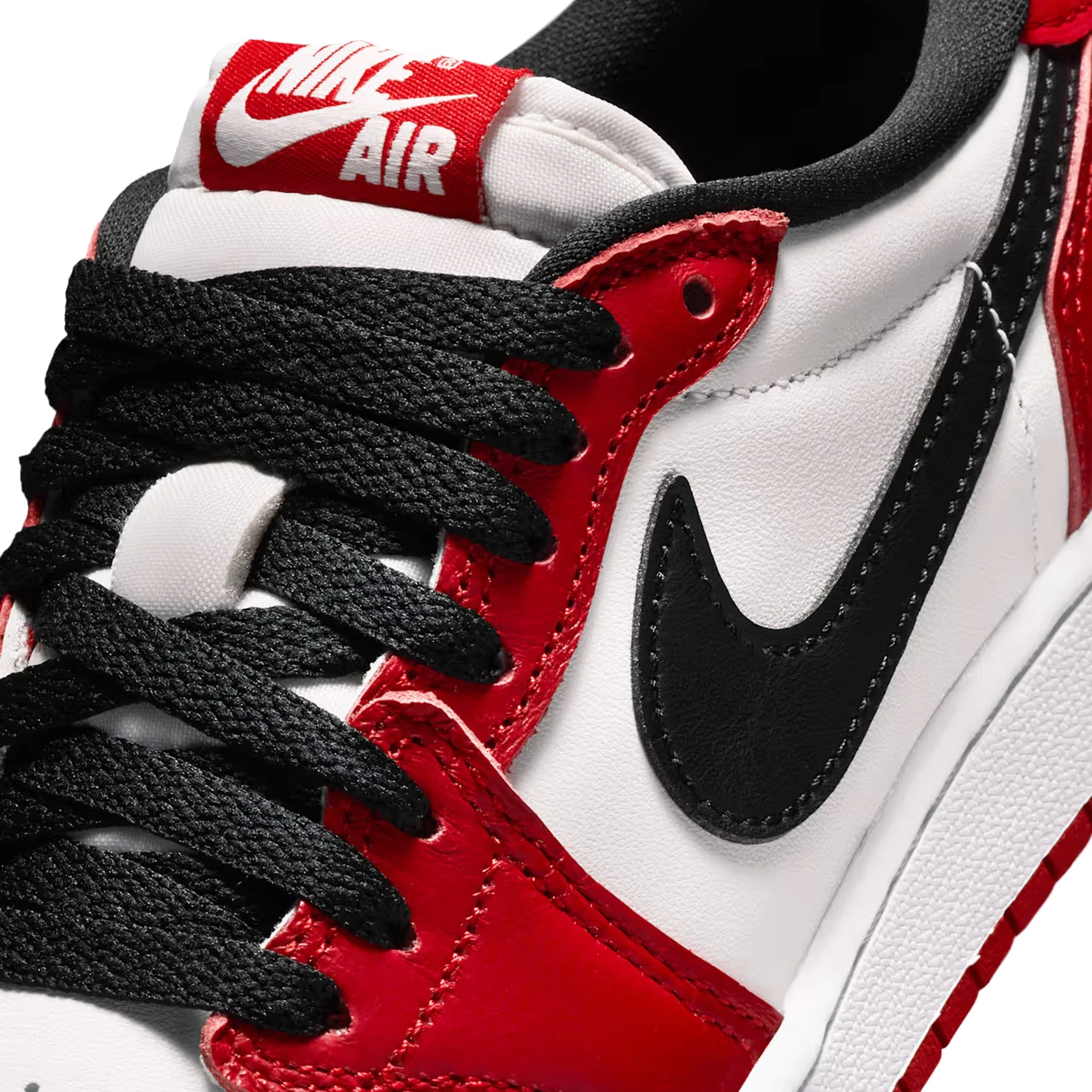 Air Jordan 1 Retro Low OG 'Chicago' GS (2025) - Image 8