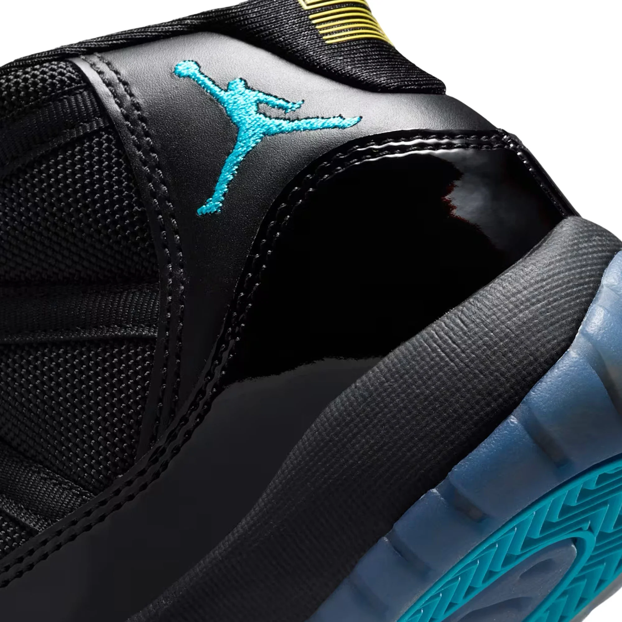 Air Jordan 11 Retro 'Gamma Blue' GS (2025) - Image 8