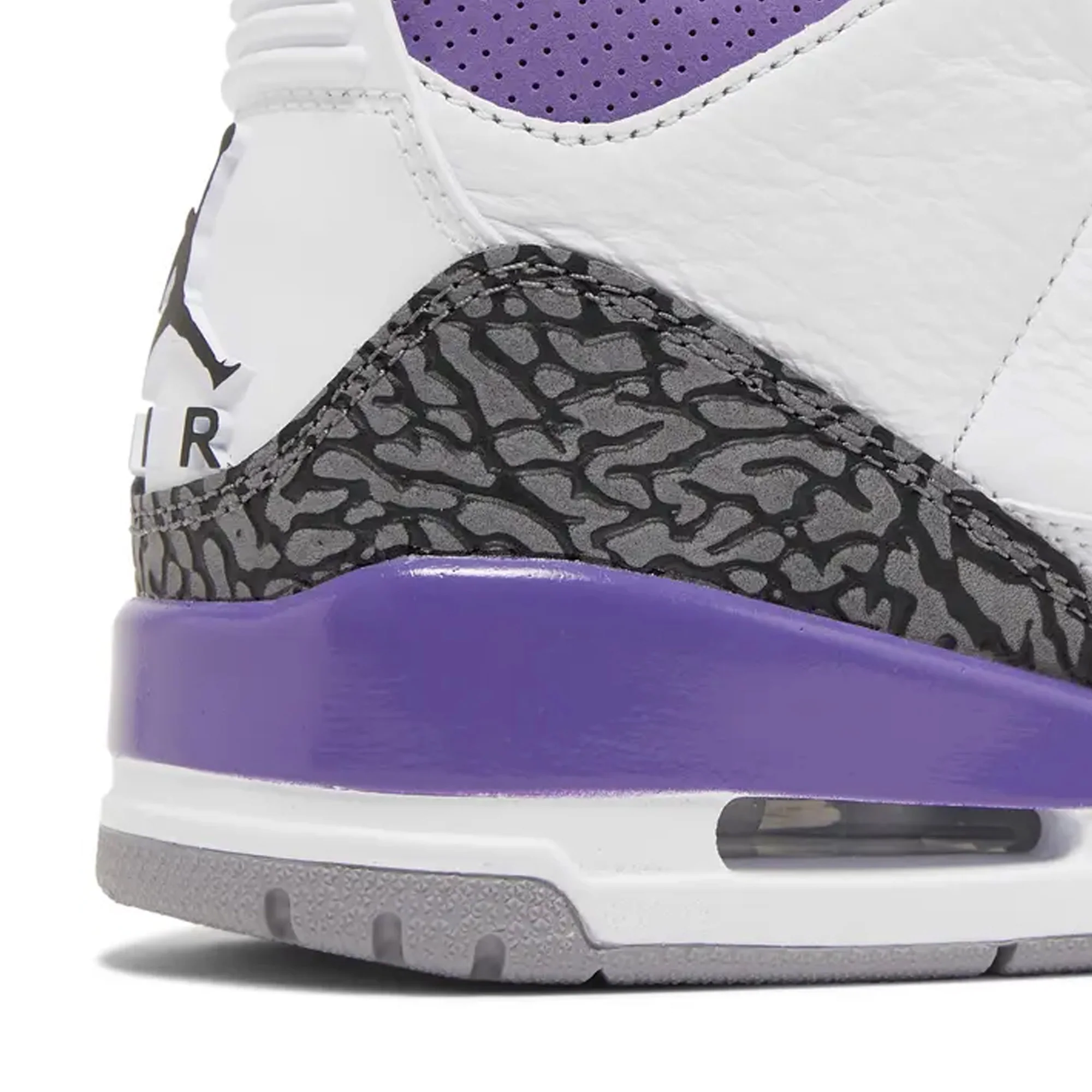Air Jordan 3 Retro 'Dark Iris' (2022) - Image 9