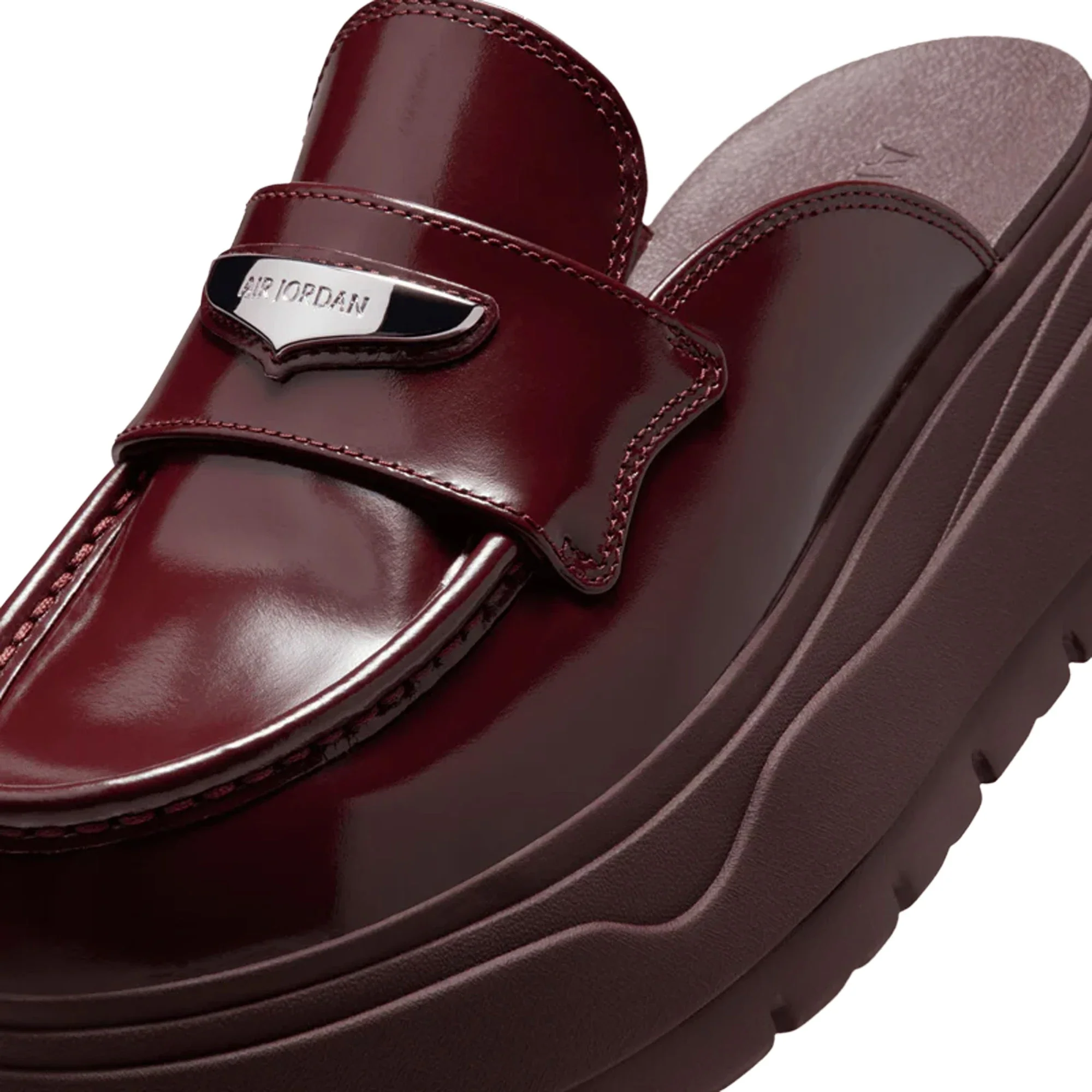Air Jordan Mule 'Dark Team Red' Women's (2026) - Image 6