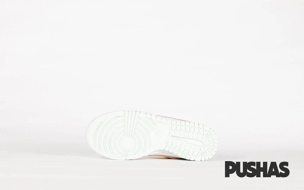Dunk Low 'Barely Green' W - Image 5