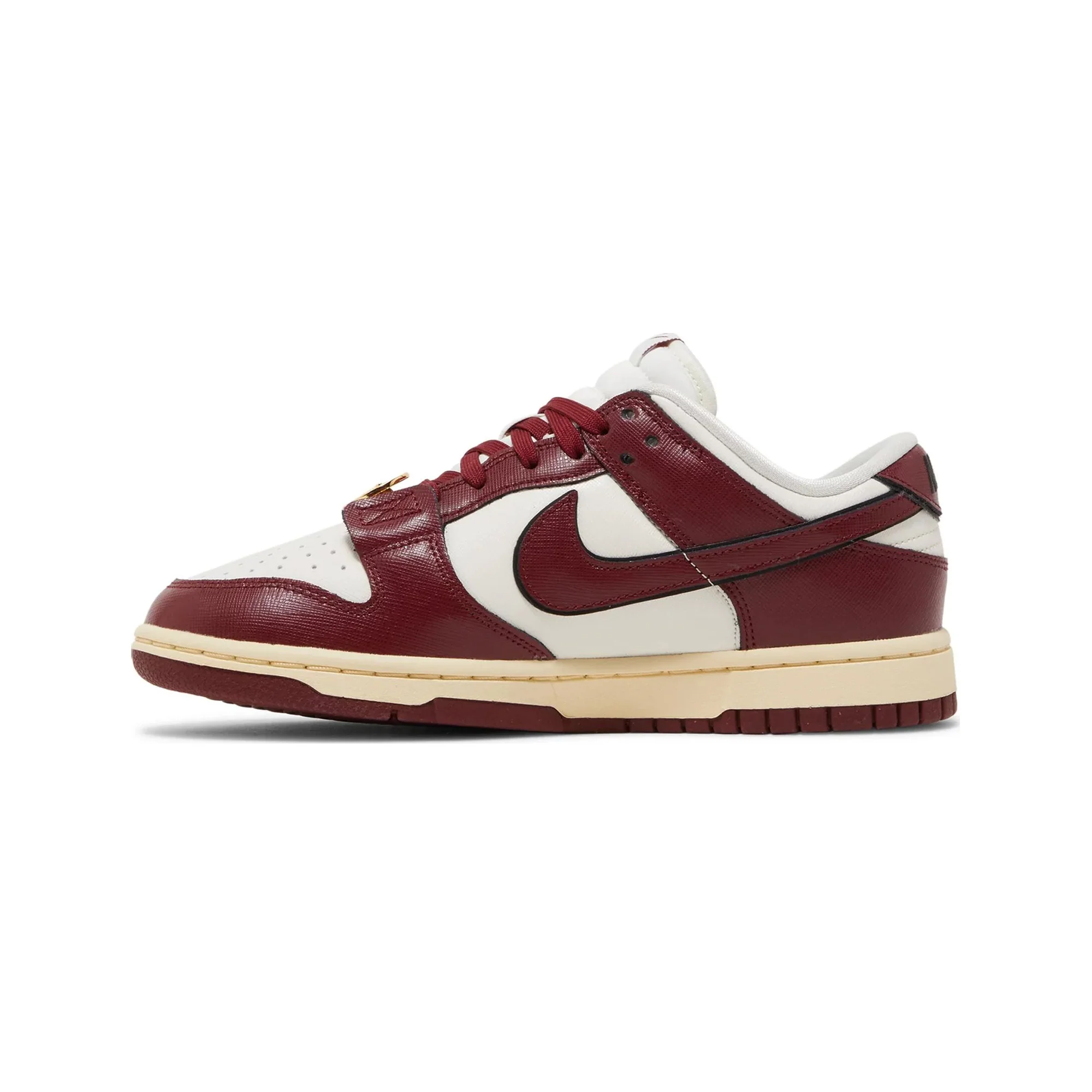 Dunk Low SE 'Just Do It Sail Team Red' W (2023) - Image 4