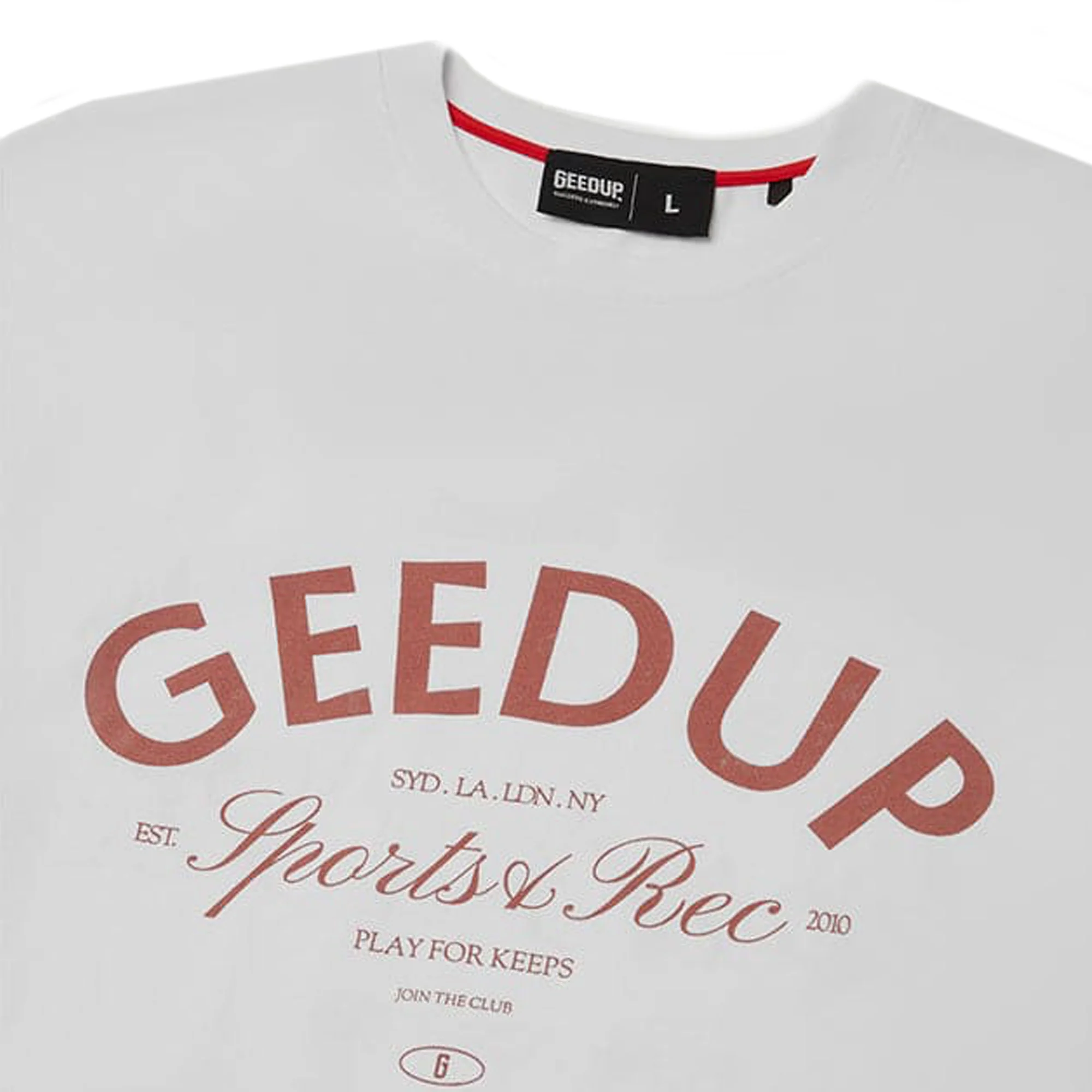 Geedup Sports & Rec. T-Shirt 'White / Burgundy' (2025) - Image 4