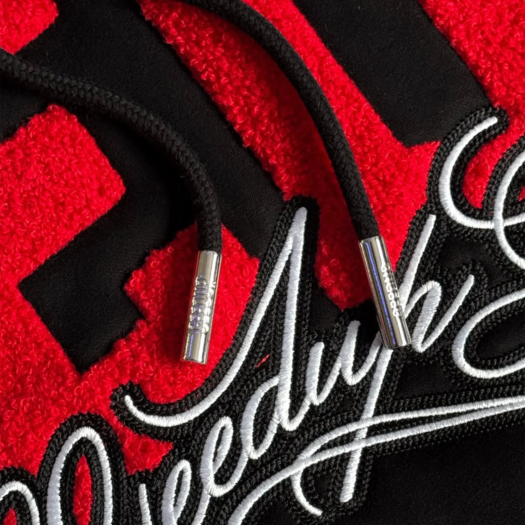 Geedup Team Logo/Handstyle Hoodie 'Black / Red' (2026) - Image 4