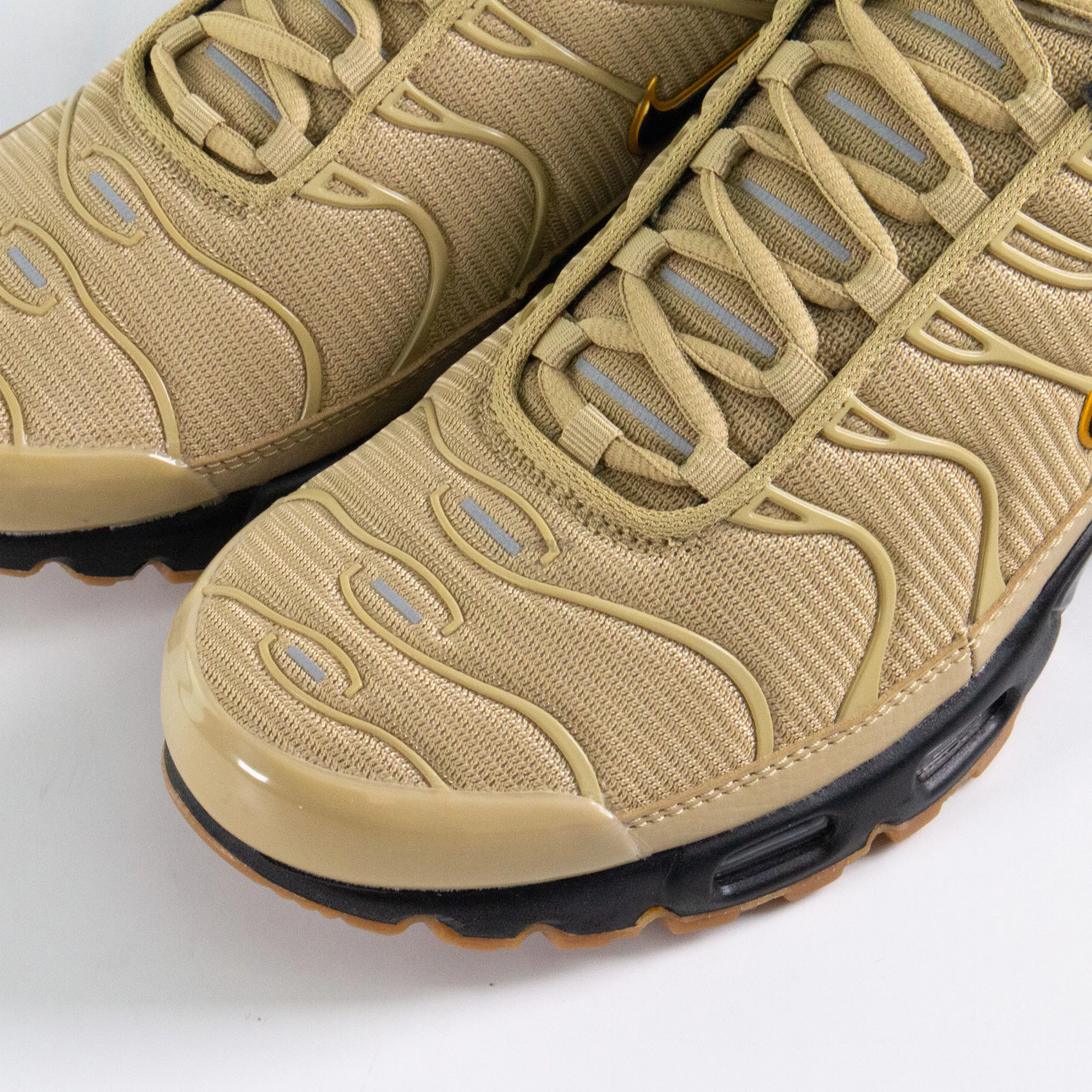 Nike Air Max Plus TN 'OG Gold Bullet' (2022) - Image 12