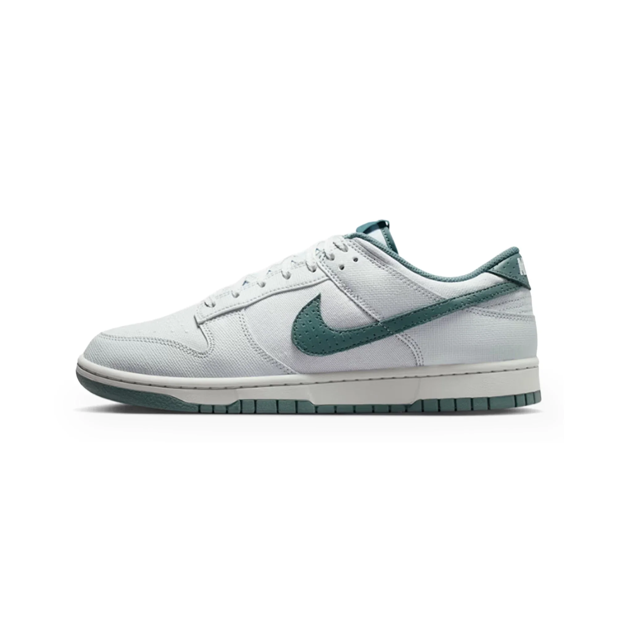 Nike Dunk Low Retro 'Pure Platinum' (2026) - Image 3