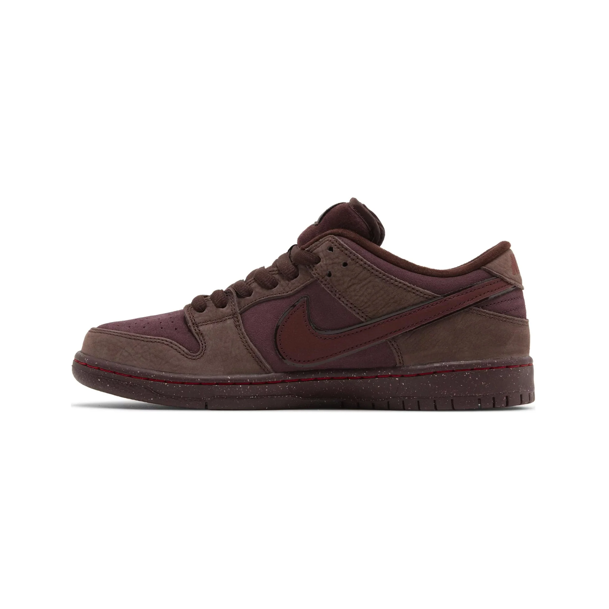 Nike SB Dunk Low 'City Of Love Burgundy Crush' (2024) - Image 3