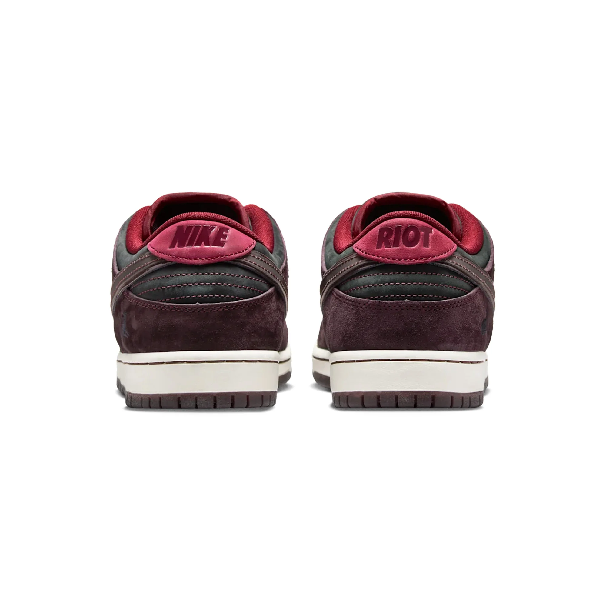 Nike SB Dunk Low 'Riot Skateshop' (2025) - Image 4