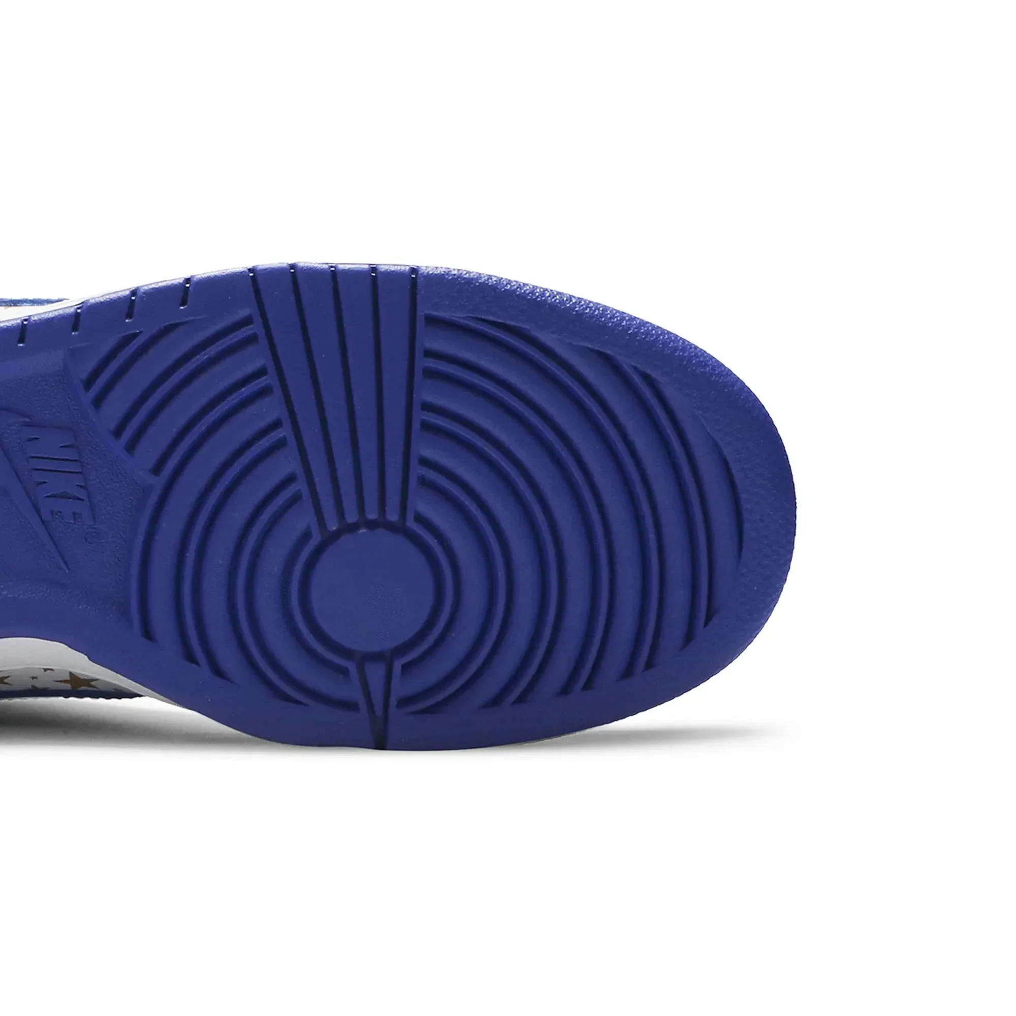 Nike SB Dunk Low 'Supreme Stars Hyper Royal' (2021) - Image 7