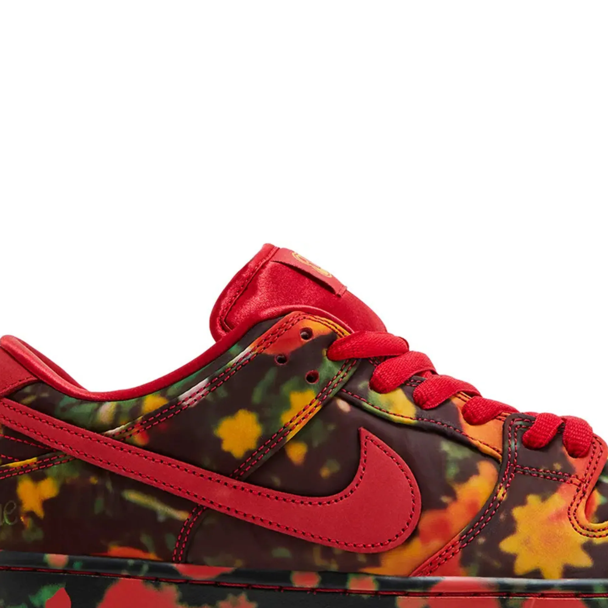 Nike SB Dunk Low 'The Wizard of Oz Poppy Field' (2024) - Image 7