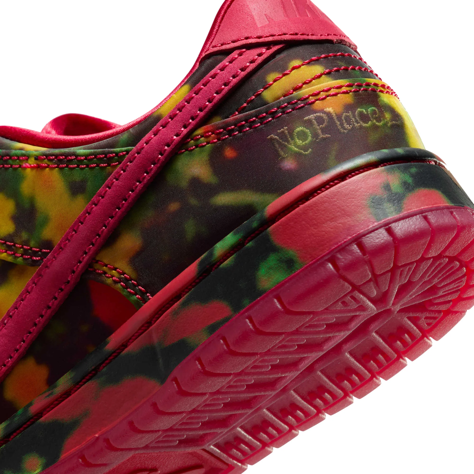 Nike SB Dunk Low 'The Wizard of Oz Poppy Field' PS (2024) - Image 8