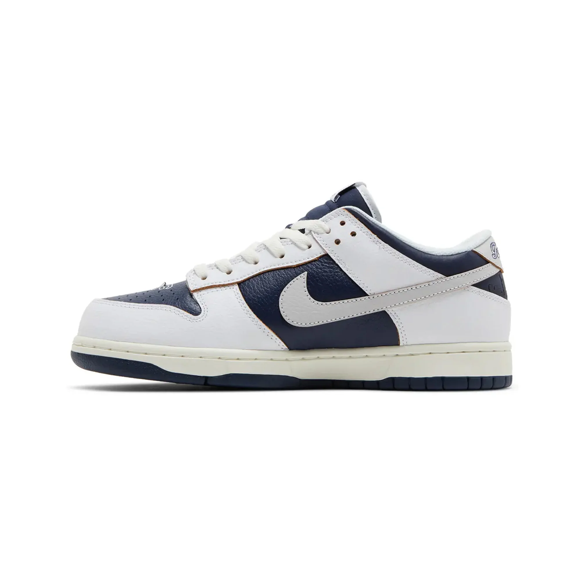 SB Dunk Low x HUF 'New York City' (2022) - Image 3