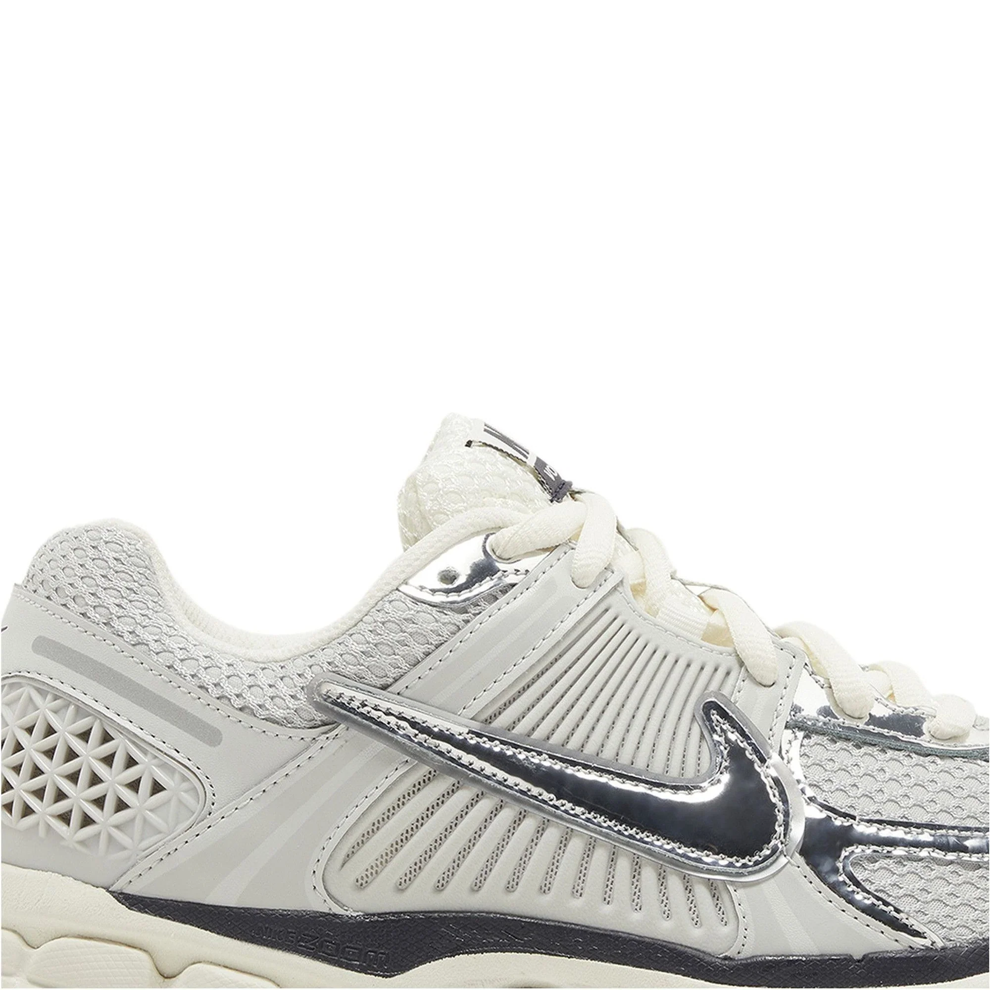 Nike Zoom Vomero 5 'Chrome' (2024) - Image 6