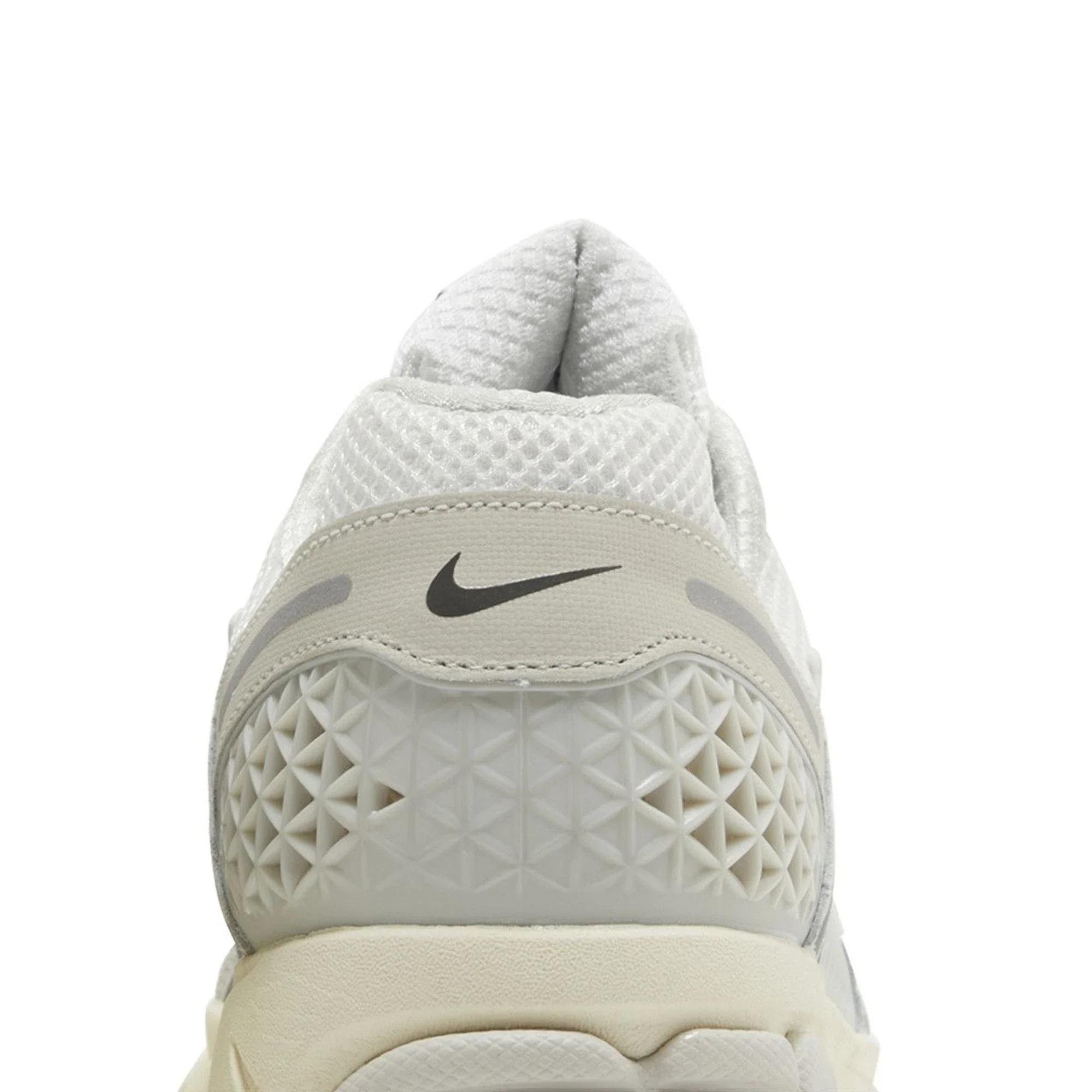 Nike Zoom Vomero 5 'Platinum Tint' (2024) - Image 7