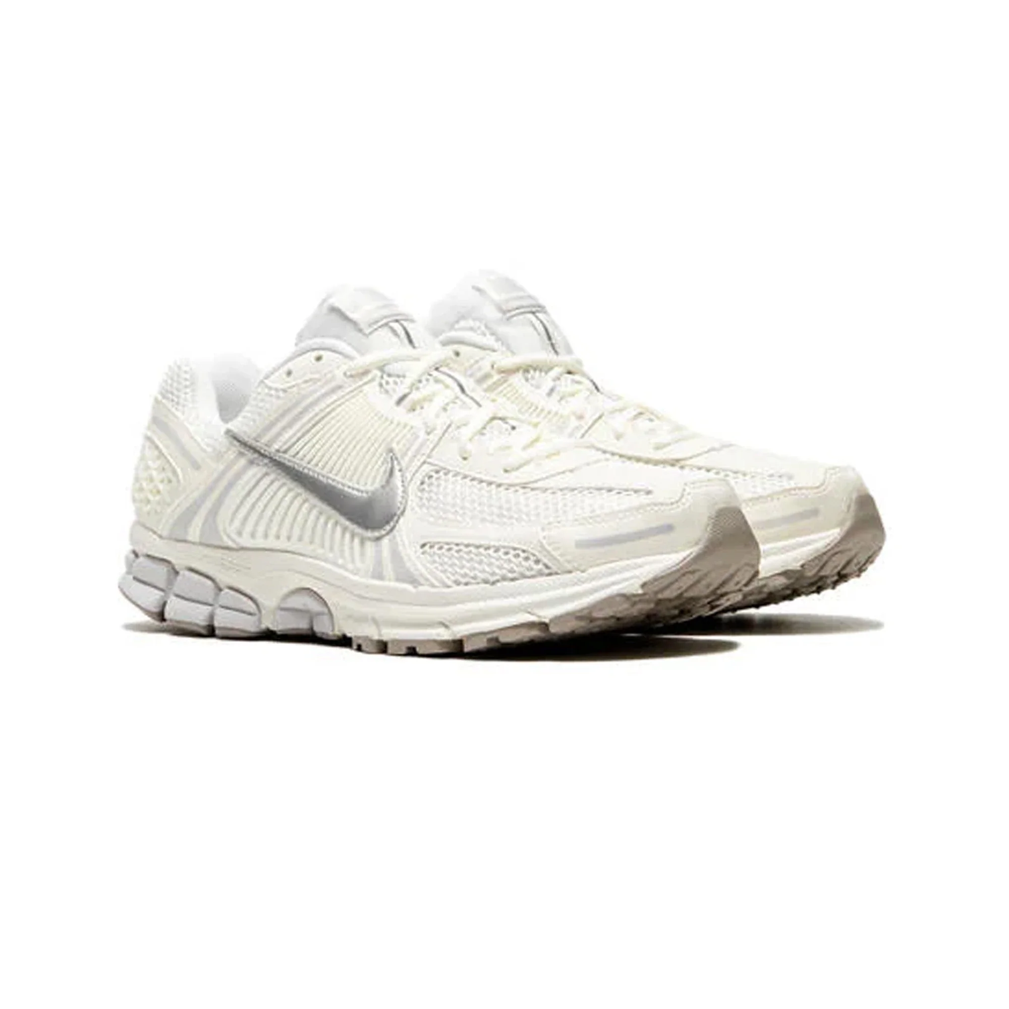 Nike Zoom Vomero 5 'Sail Vast Grey Metallic Silver' - Image 2