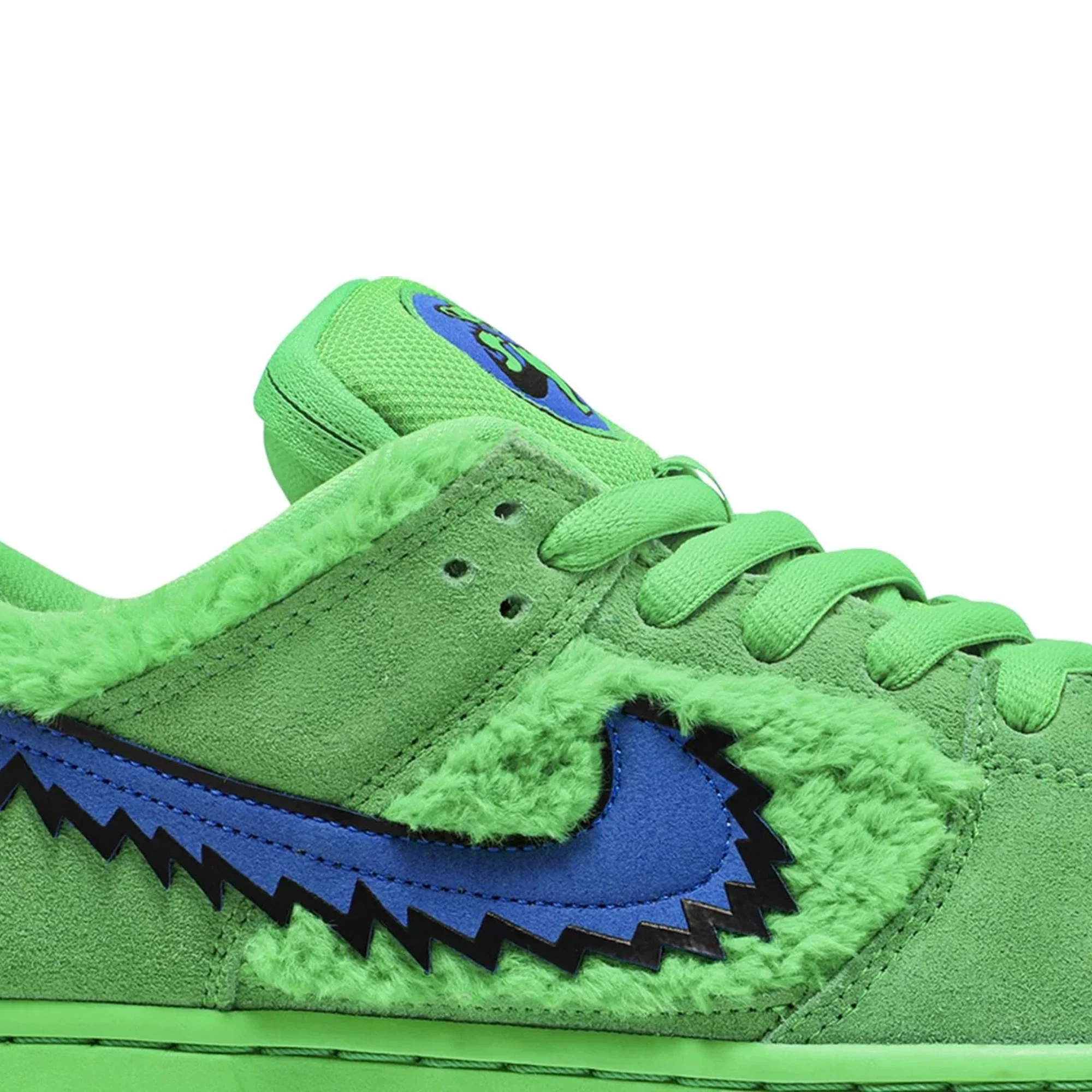 SB Dunk Low x Grateful Dead 'Bears Green' - Image 6