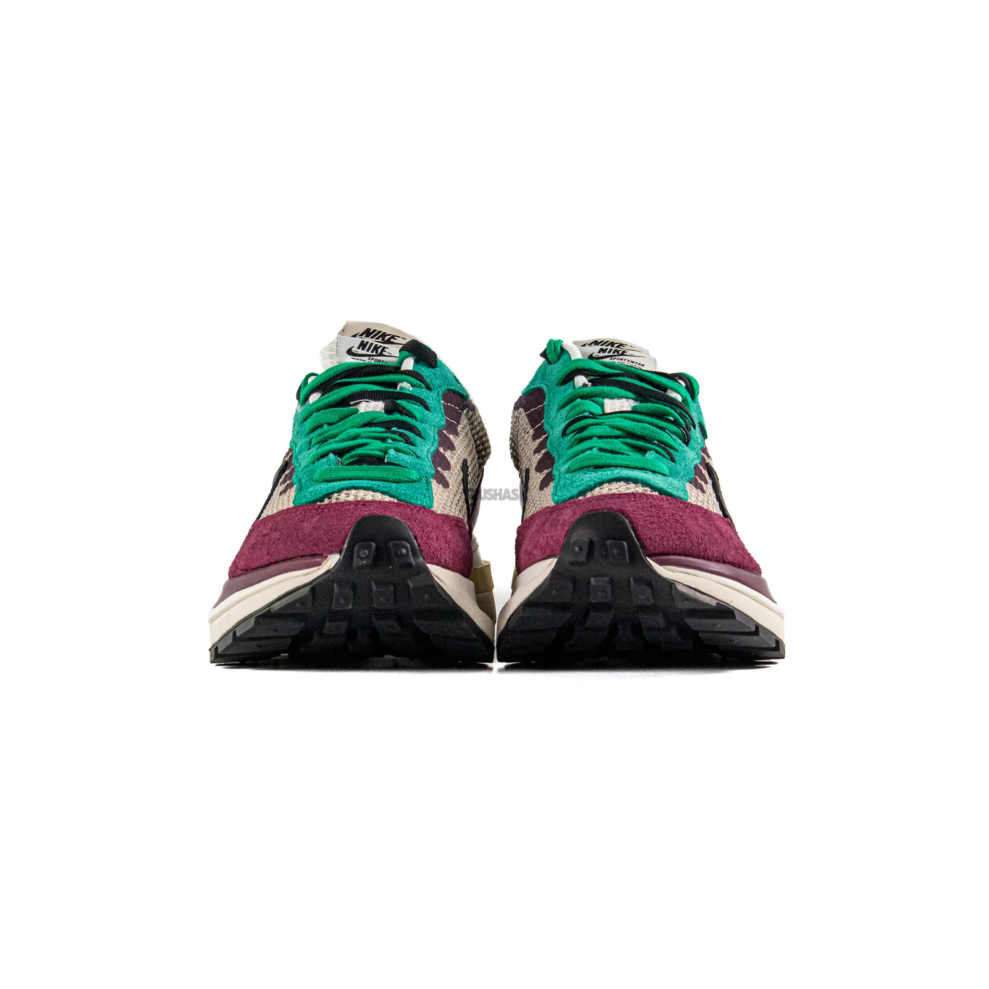Nike Vaporwaffle x Sacai 'Villain Red Neptune Green' (2020) - Image 4