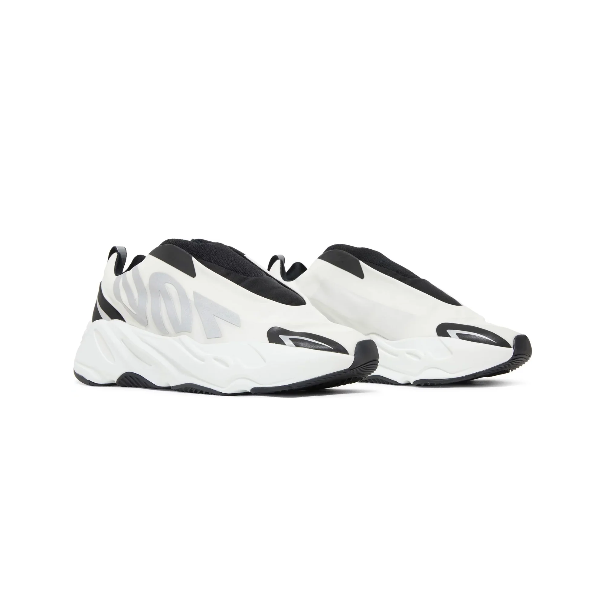 Yeezy Boost 700 MNVN Laceless 'Analog' (2022) - Image 2